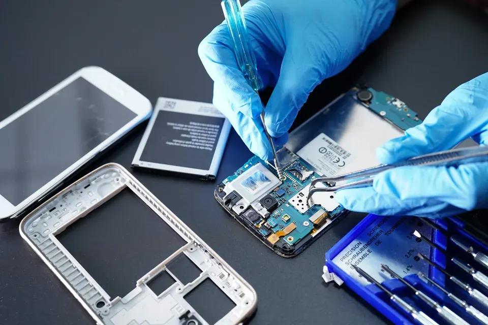 Quels outils pour bien réparer son téléphone?